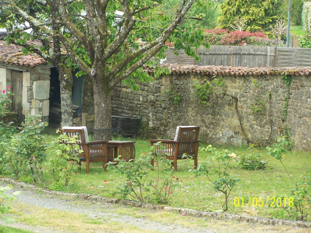 L'Olisa Chambres D'Hotes L'Hermenault ภายนอก รูปภาพ